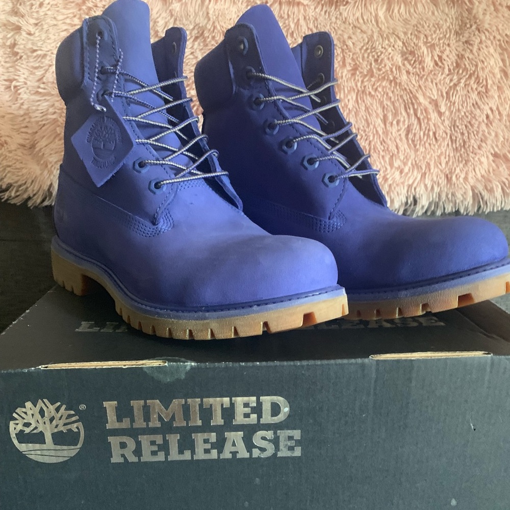 Timberland Boots - Picture 1 of 6